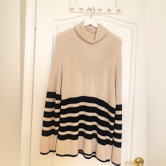 COS | Totême Inspired Oversized Sweater (XS) - Picture 1 of 5